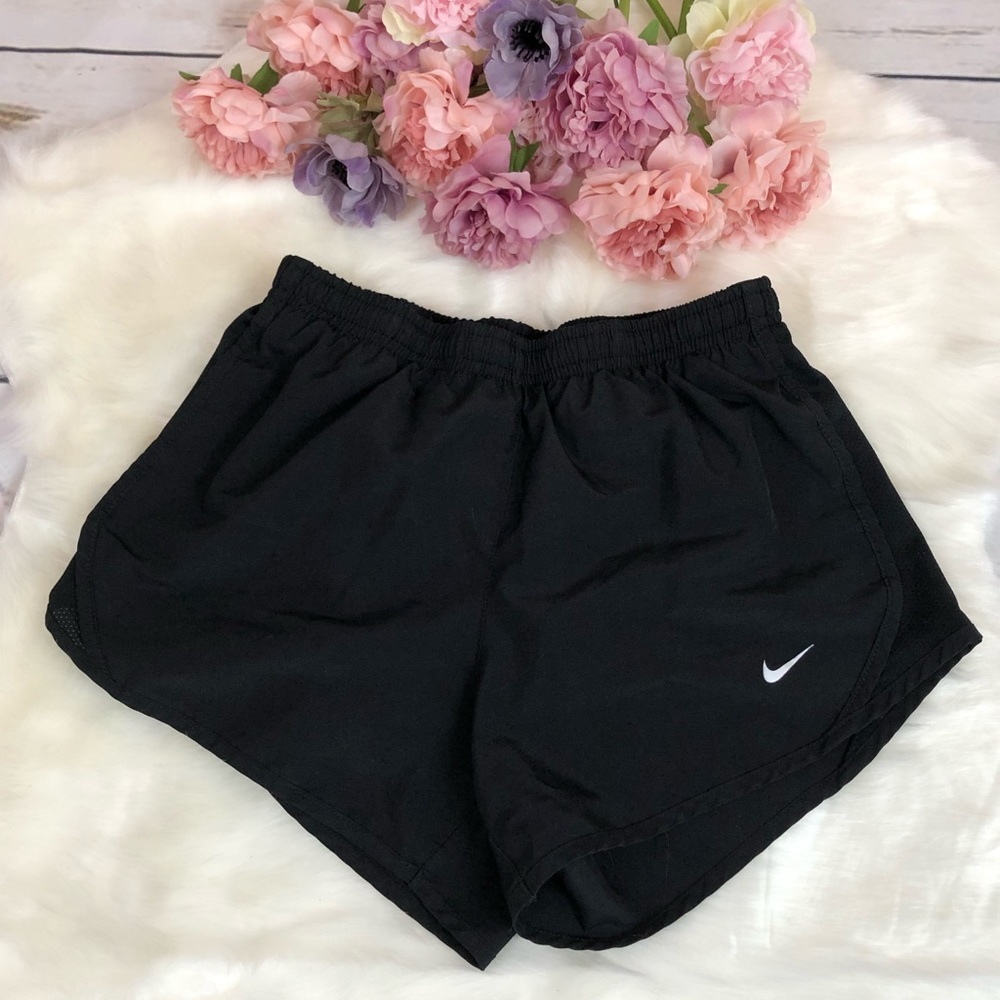 Black Nike shorts